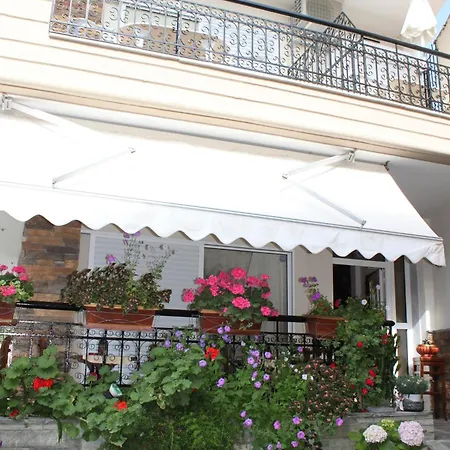 Aparthotel Akrotiri 3*