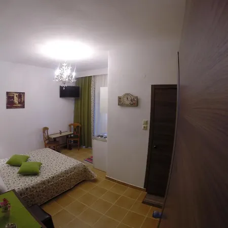 Akrotiri 3* نيوس مارماراس