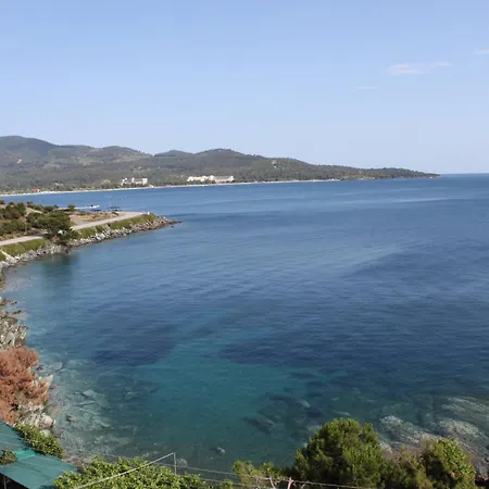 Akrotiri نيوس مارماراس