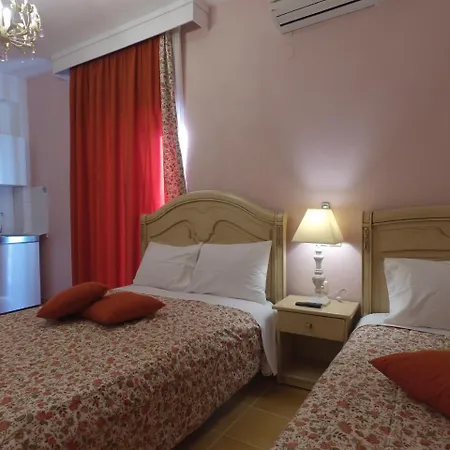Akrotiri Aparthotel Neos Marmaras