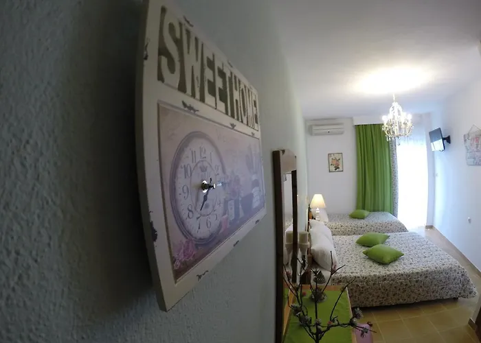 Akrotiri 3* Néos Marmarás