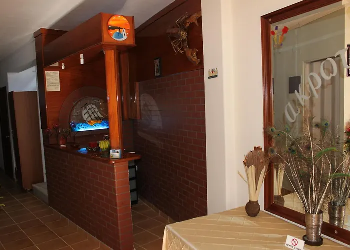 Apart-hotel Akrotiri 3*