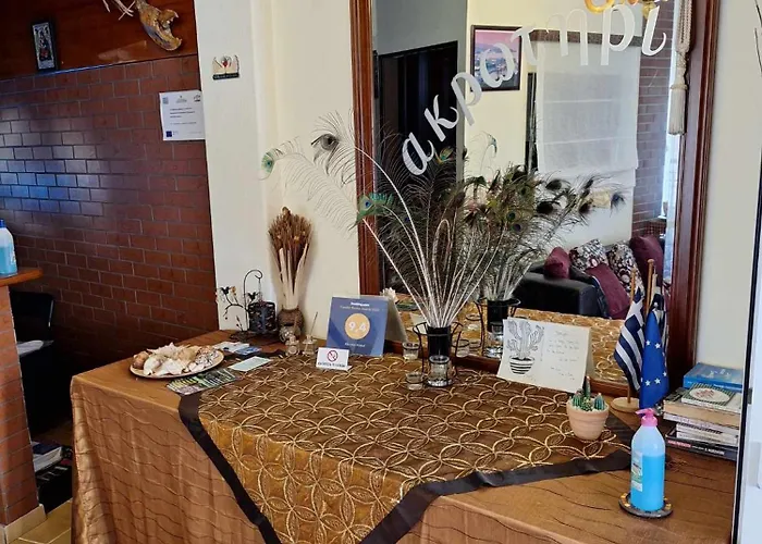 Akrotiri Apart-hotel 3*