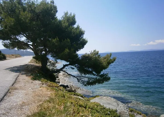 Akrotiri Apart-hotel