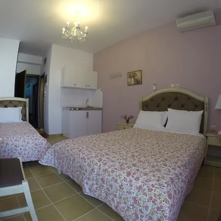 Akrotiri Néos Marmarás