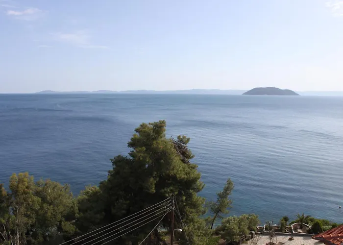 Aparthotel Akrotiri Neos Marmaras